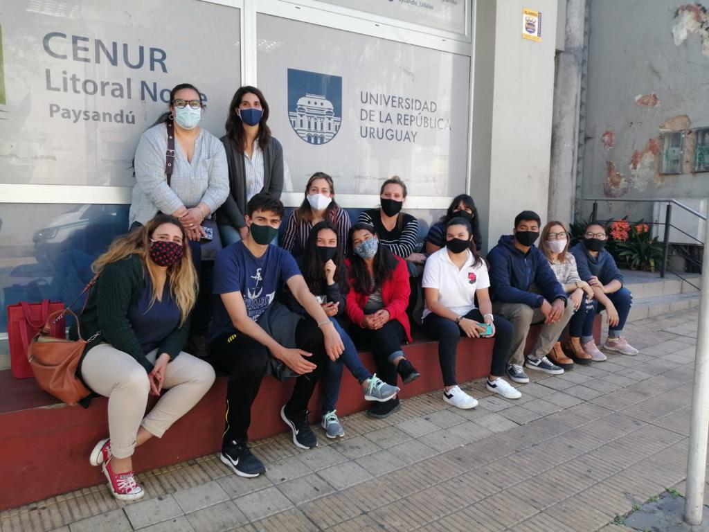 Visita estudiantes de Young a Paysandú